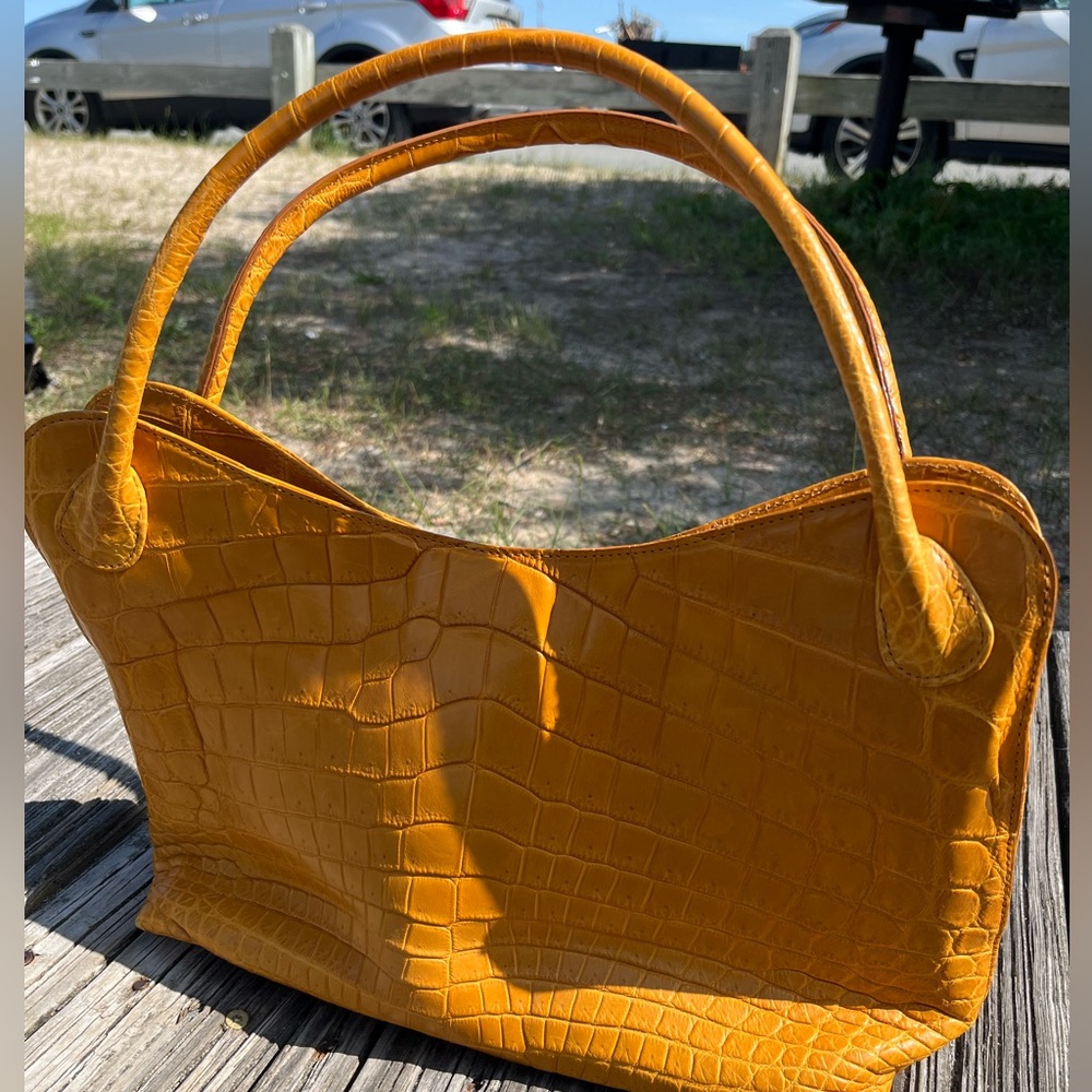 Crocodile-Embossed mustard yellow by ELIZABETH , made in Italy